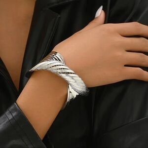 Silver Matte Twisted Line Cuff Bracelet.